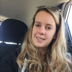 Meet your Posher, Alexandra